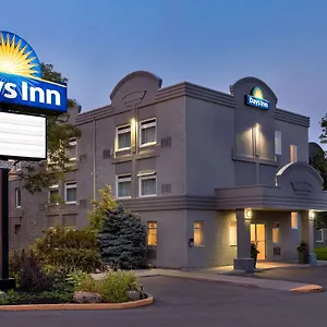 Days By Wyndham Toronto West Hotel Mississauga