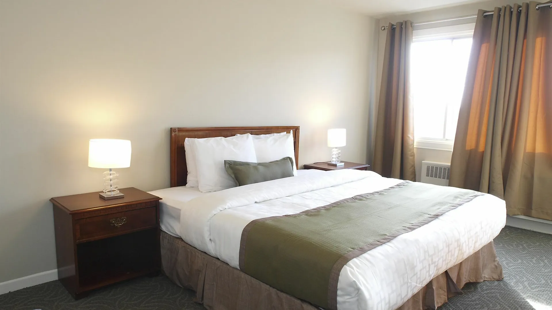 Aparthotel Beausejour Hotel Apartments/Hotel Dorval