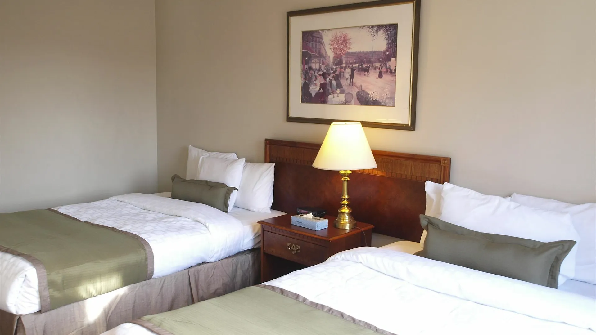 Beausejour Hotel Apartments/Hotel Dorval 3*,
